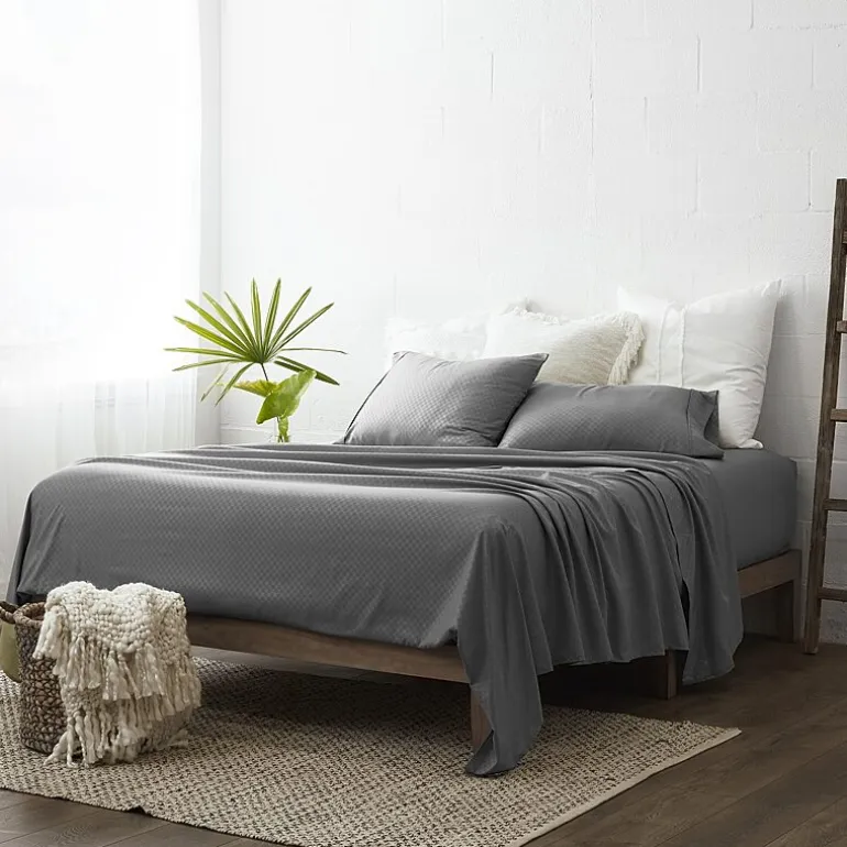 Casual Comfort™ Premium Ultra Soft Checkered Microfiber Wrinkle Free Sheet Set