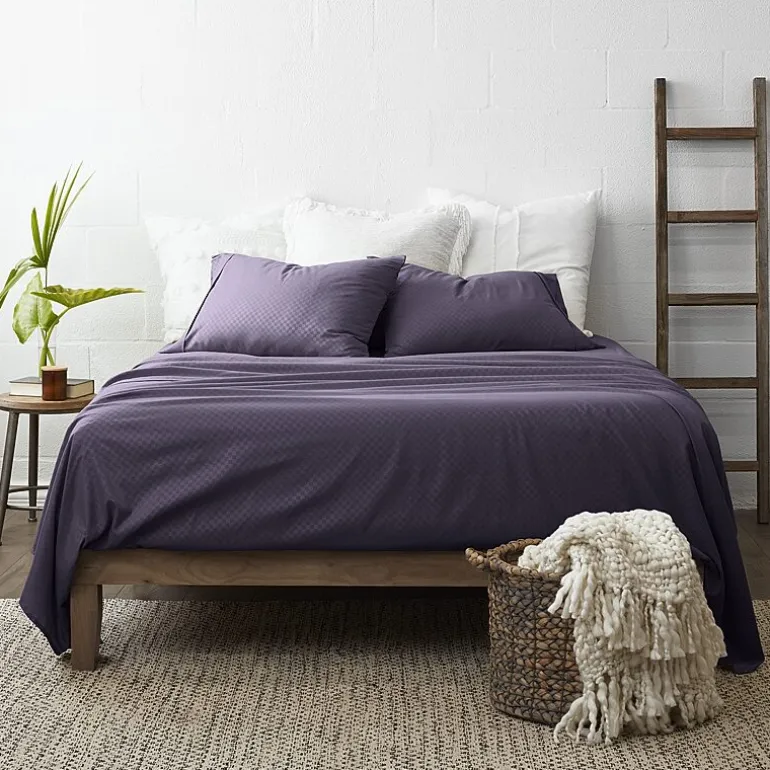 Casual Comfort™ Premium Ultra Soft Checkered Microfiber Wrinkle Free Sheet Set