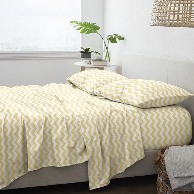 Casual Comfort™ Premium Ultra Soft Arrow Pattern Microfiber Wrinkle Free Sheet Set