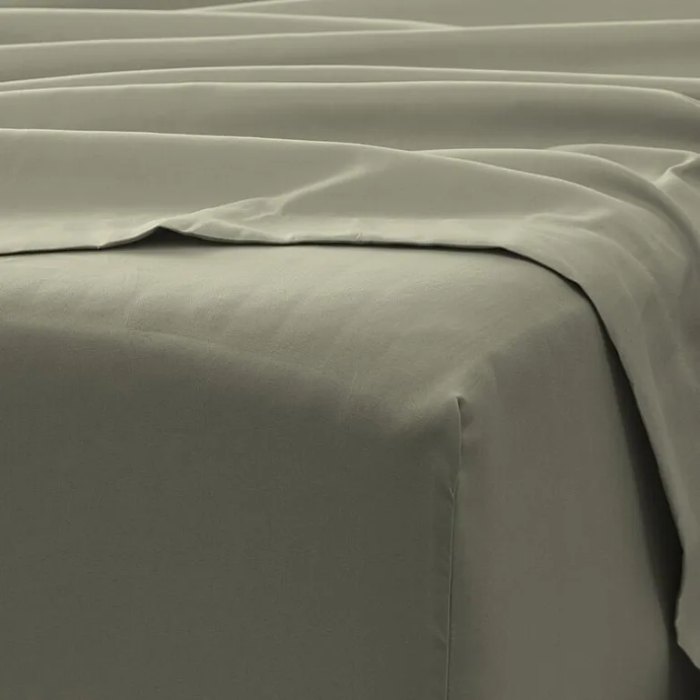 Casual Comfort™ Premium Ultra Soft Microfiber Wrinkle Free 4 Piece Sheet Set or 2 Piece Pillowcases