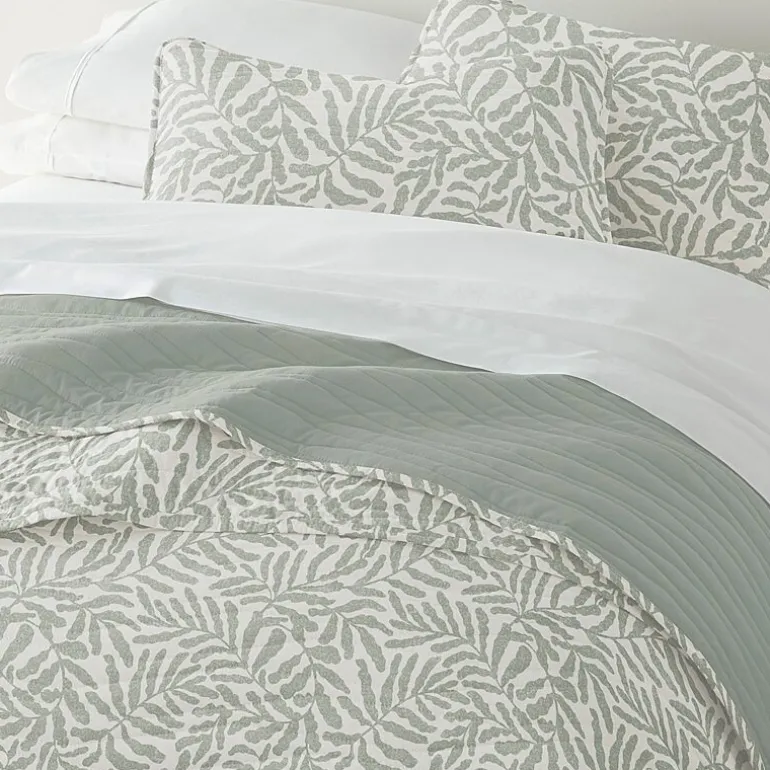 Casual Comfort Reversible Quilt Set
