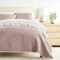 Casual Comfort Reversible Quilt Set