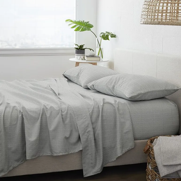Casual Comfort Ultra Soft Honeycomb Pattern 4 Piece Bed Sheet Set
