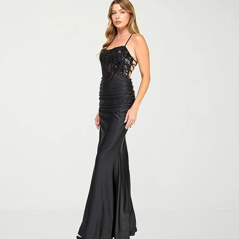 City Triangle Womens Juniors Sweetheart Neck Short Sleeve Spaghetti Straps Sequin Bodycon Dress