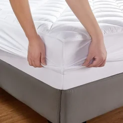 Claritin High Performance Allergen Barrier Mattress Pad