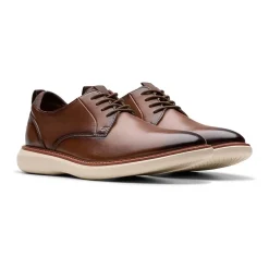 Clarks Brantin Plain Mens Round Closed Toe Oxford Shoes