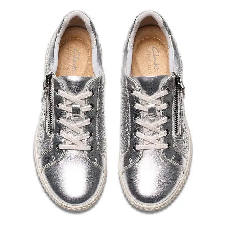 Clarks Caroline Rio Womens Round Slip-On Shoe