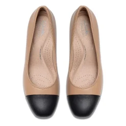 Clarks Iridessa May Womens Cap Closed Toe Block Heel Pumps
