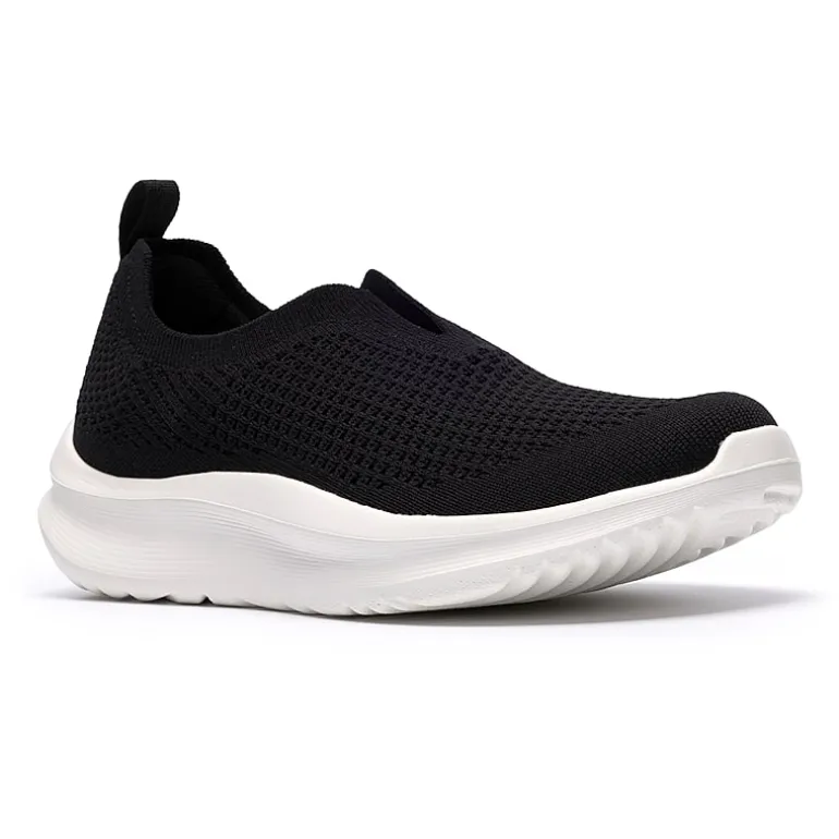 Clarks Solevana Knit Cloudsteppers Womens Round Slip-On Shoe