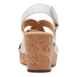 Clarks Womens Giselle Beach Wedge Sandals