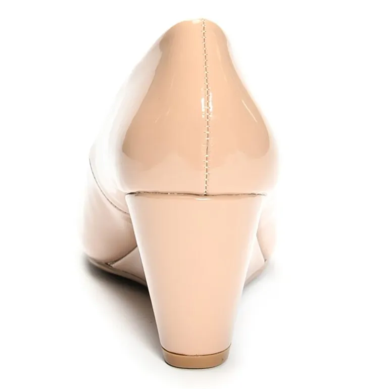 CL by Laundry Nima Womens Round Closed Toe Wedge Heel Pumps
