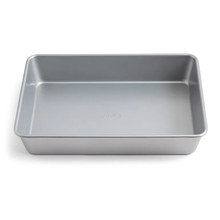 Cooks Cake Non-Stick Pan with Lid