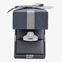 1 CT.T.W. (G / VS2-SI1) Lab-Grown Diamond Cushion Halo Wedding Engagement Ring in 10K Gold