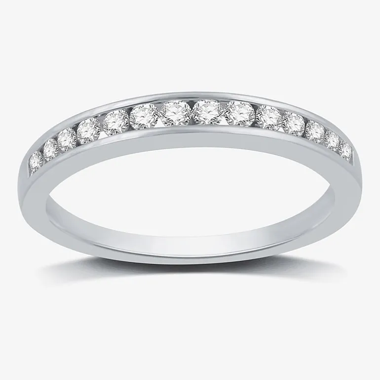 1/4 CT. T.W. Lab-Grown Diamond Wedding Band in 10K or 14K Gold
