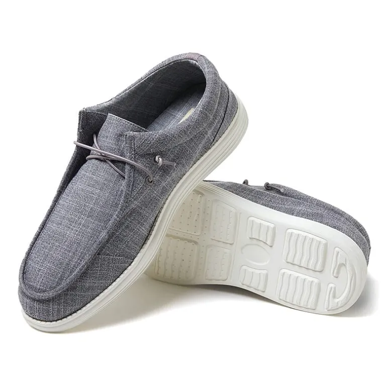 Dearfoam’s Original Comfort Men's Rhett Closed Back Chukka Shoes