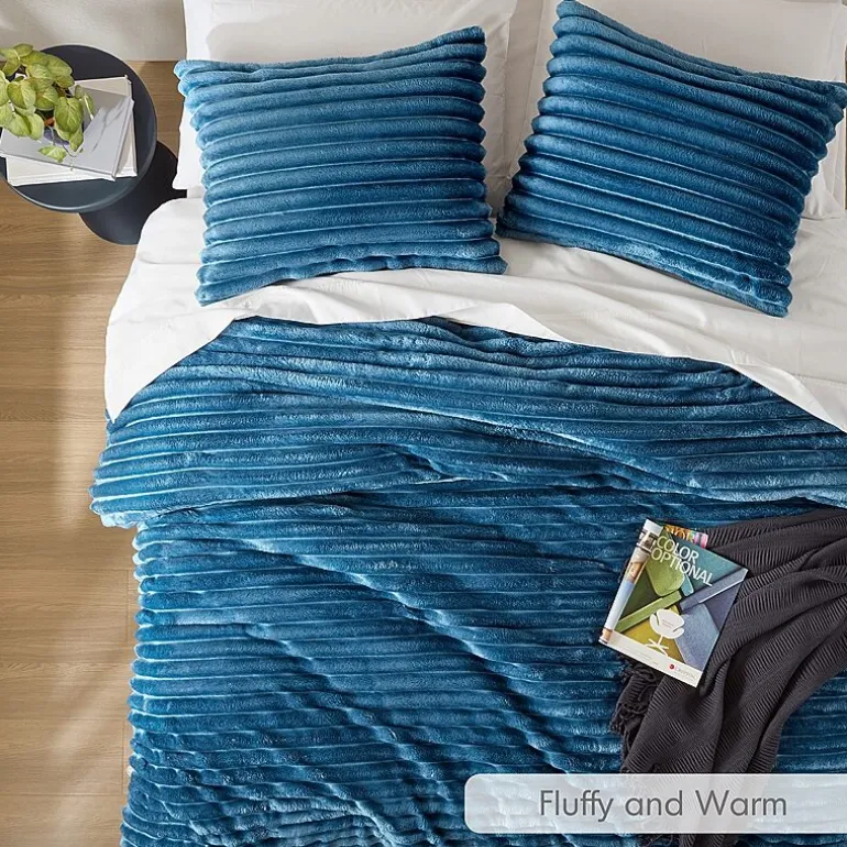 510 Design Avril Fluffy Ribbed Plush Midweight Comforter Set