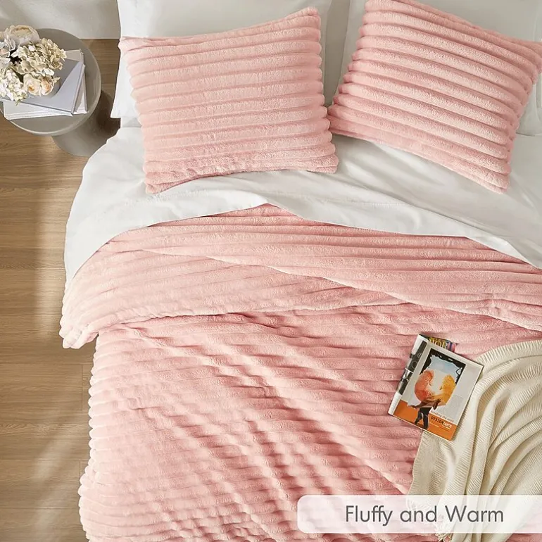 510 Design Avril Fluffy Ribbed Plush Midweight Comforter Set