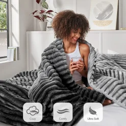 510 Design Avril Fluffy Ribbed Plush Midweight Comforter Set