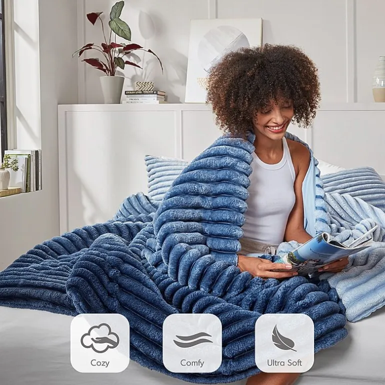 510 Design Avril Fluffy Ribbed Plush Midweight Comforter Set
