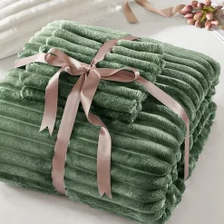510 Design Avril Fluffy Ribbed Plush Midweight Comforter Set