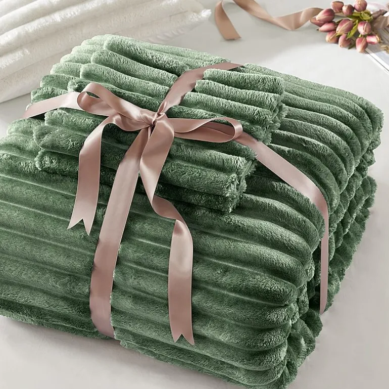510 Design Avril Fluffy Ribbed Plush Midweight Comforter Set