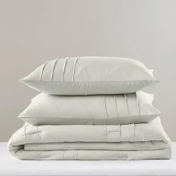 510 Design Porter Soft Wash Pleated Midweight Comforter Set