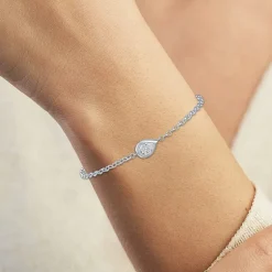 Diamond Addiction (G-H / Si2-I1) Womens 10K Gold 8 Inch Cable Pear Chain Bracelet