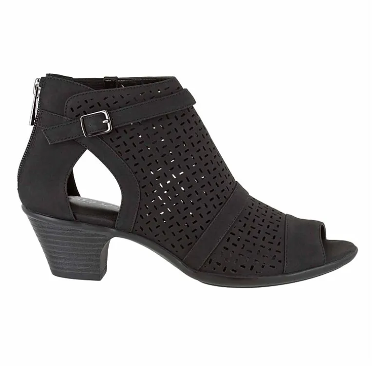 Easy Street Carrigan Womens Slip-On Booties