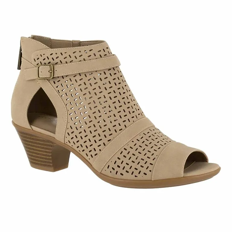 Easy Street Carrigan Womens Slip-On Booties