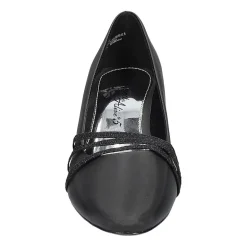 Easy Street Cristiny Womens Round Closed Toe Block Heel Pumps