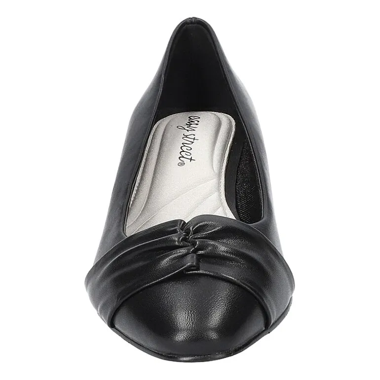 Easy Street Lyanna Womens Round Closed Toe Flat Heel Pumps