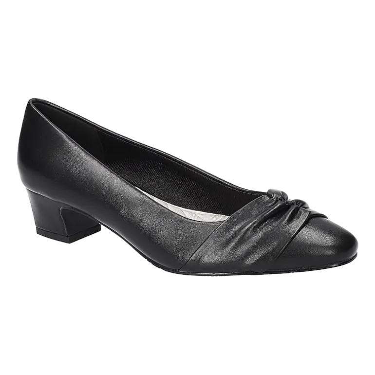Easy Street Lyanna Womens Round Closed Toe Flat Heel Pumps
