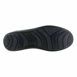 Easy Street Ultimate Womens Round Slip-On Shoe