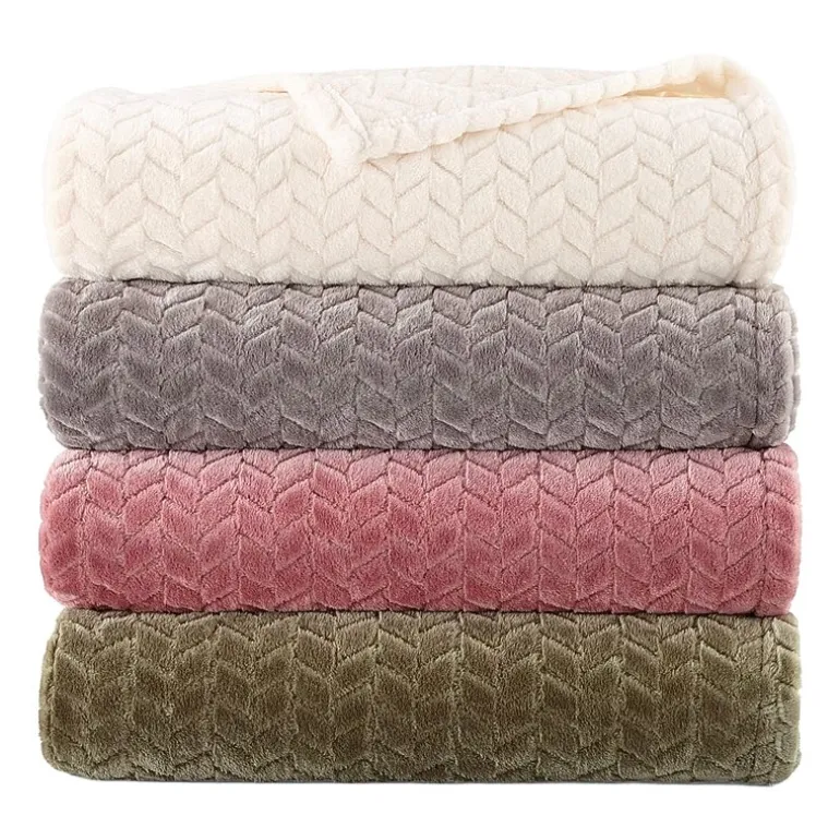 Echo Plush Throw