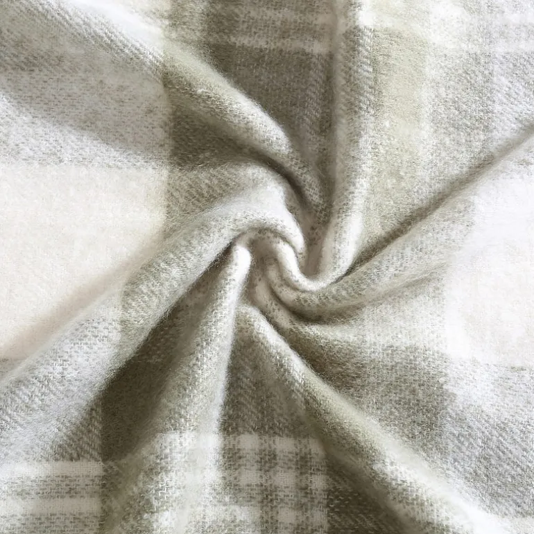 Eddie Bauer Hearthstone Plaid Washable Throw