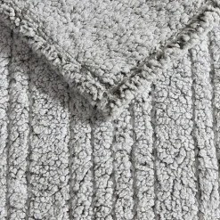 Eddie Bauer Lookout Mountain Washable Throw