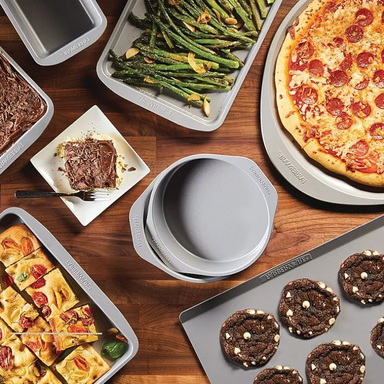 Farberware 9X13" Non-Stick Cake Pan with Lid