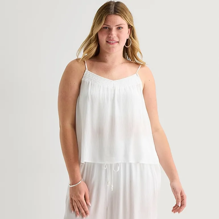 Forever 21 Womens Juniors Plus Scoop Neck Sleeveless Camisole