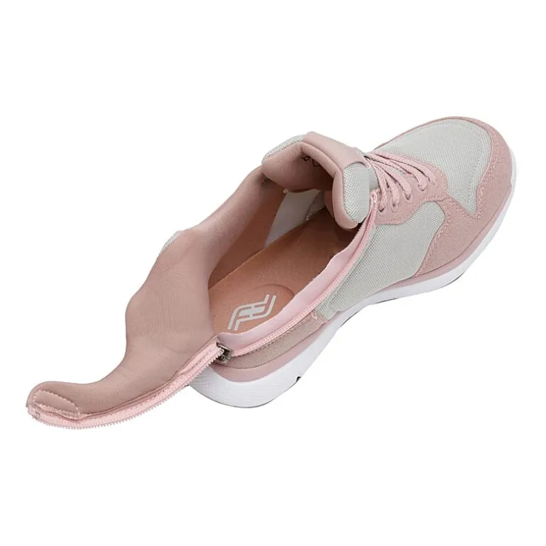 Friendly Excursion Womens Wide Width Sneakers
