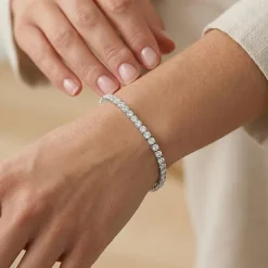 (F / Si2) Womens 6 CT. T.W. Lab Grown White Diamond 10K Gold 6 1/2 Inch Tennis Bracelet