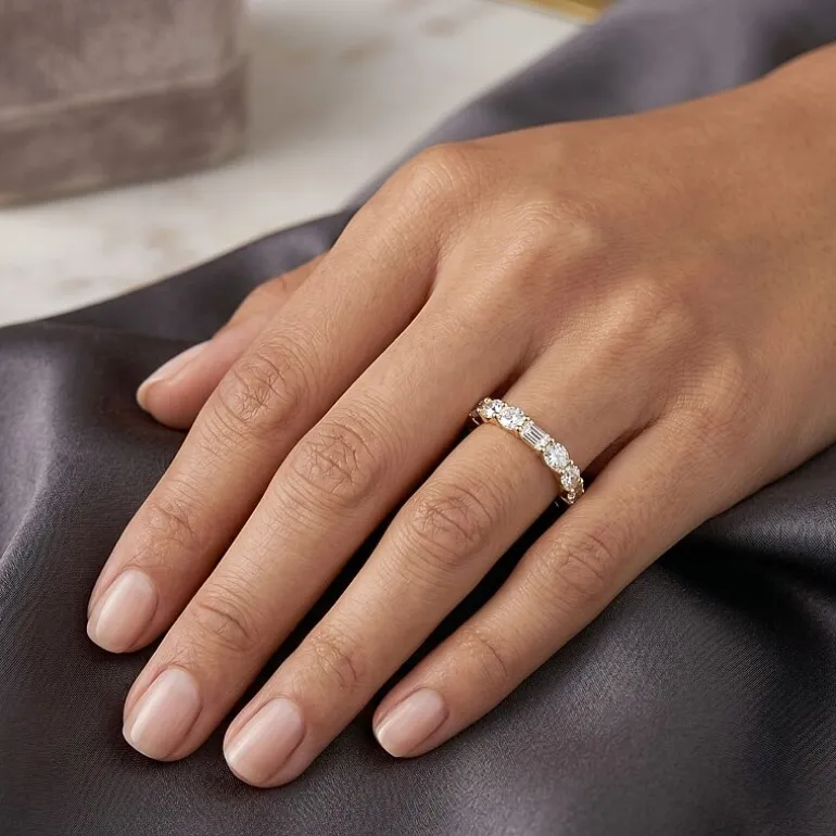 (F / Si2) Womens 1 CT. T.W. Lab Grown White Diamond 10K Gold Wedding Band