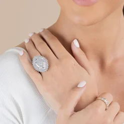 (G / I1) Womens 4 CT. T.W. Lab Grown White Diamond 10K Gold Cluster Cocktail Ring