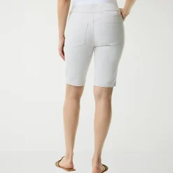 Gloria Vanderbilt Women's Amanda Pull On Denim Bermuda Short