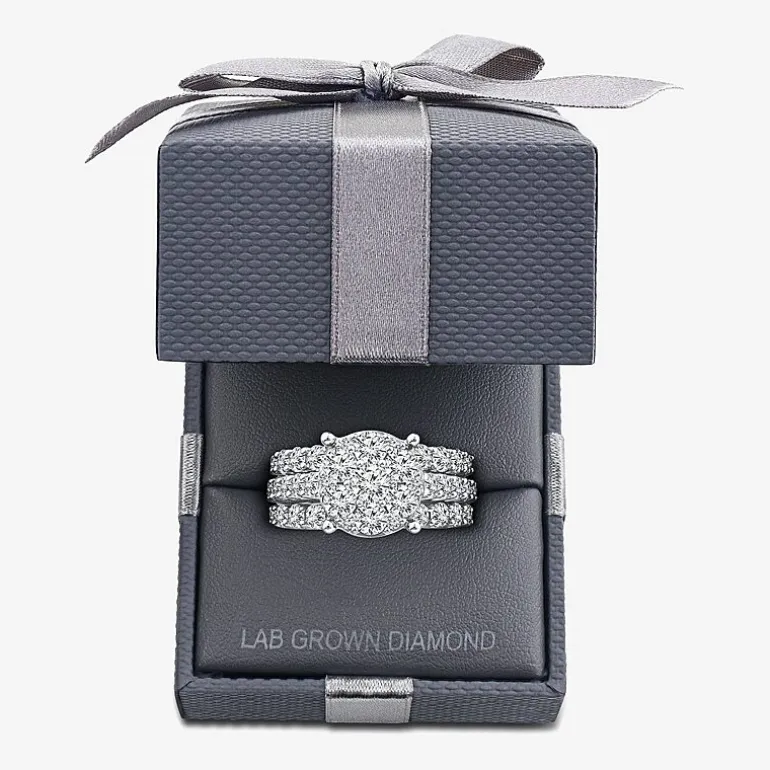 (G / Si1-Si2) Womens 4 CT. T.W. Lab Grown White Diamond 10K Gold Round Side Stone Halo Bridal Set