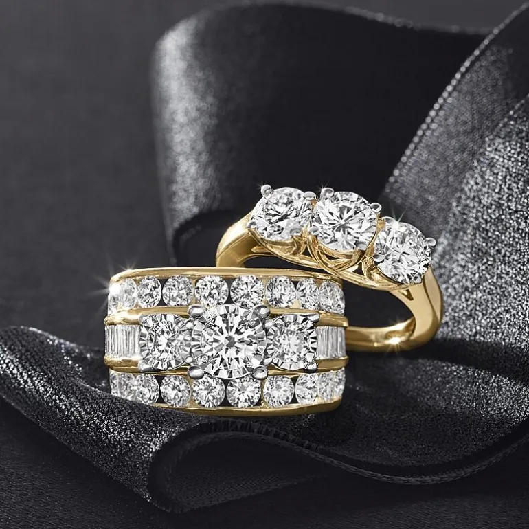 (G / SI1-SI2) Womens 2 1/4 CT. T.W. Lab Grown White Diamond 10K Gold Round 3-Stone Engagement Ring