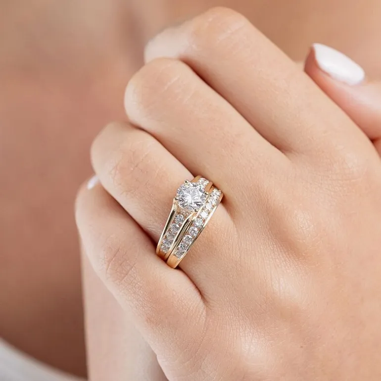 (G / Si2) Womens 2 CT. T.W. Lab Grown White Diamond 10K Gold Round Side Stone Bridal Set