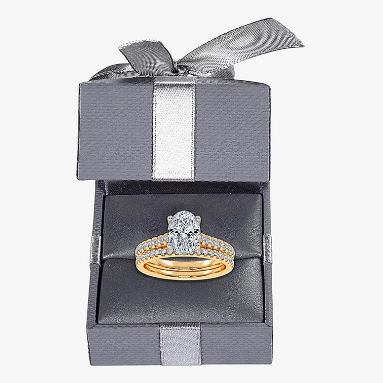 (G / Vs2-Si1) Womens 2 1/2 CT. T.W. Lab Grown White Diamond 10K Gold Oval Side Stone Bridal Set