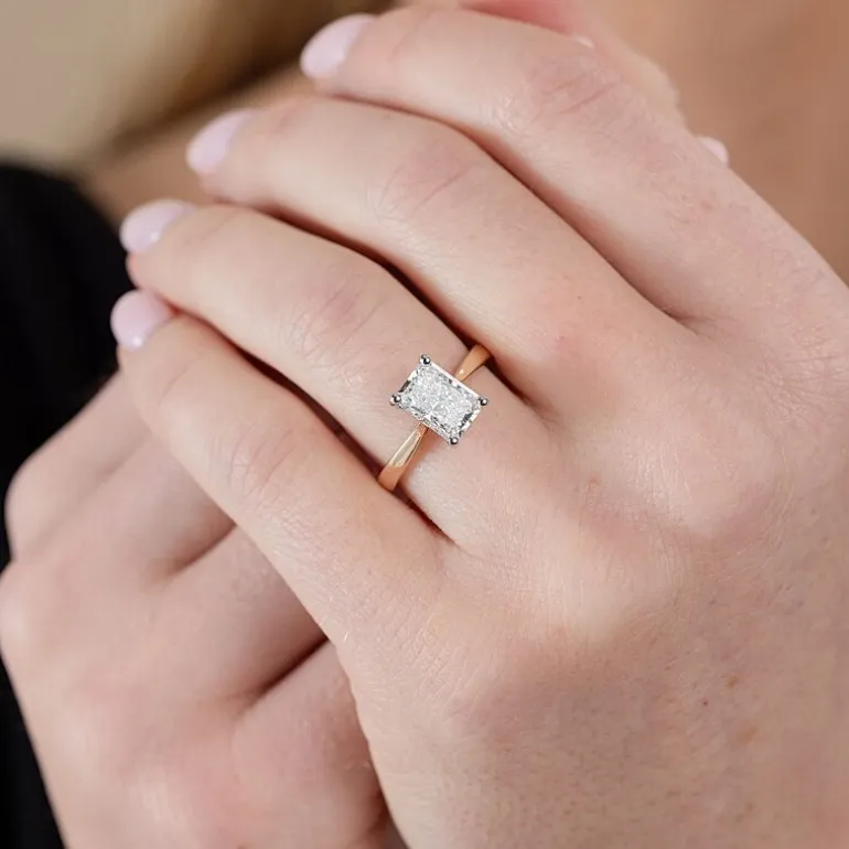 (G / VS2) Womens 2 CT. Lab-Grown White Diamond 14K Gold Radiant-cut Solitaire Engagement Ring