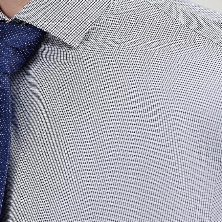Haggar Mens Classic Fit Wrinkle Free Long Sleeve Dress Shirt