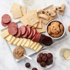 Hickory Farms Sparkling Cider & Snacks Gift Box Set